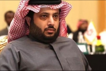  تركي آل الشيخ يعلن مقاضاة 65 ناشطا بدعوى إهانته