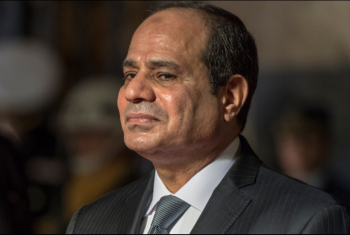  السيسي يدعو رئيس وزراء الاحتلال الصهيوني لزيارة القاهرة