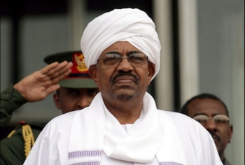 السودان يقرر تسليم البشير وعدد من مساعديه إلى الجنائية الدولية