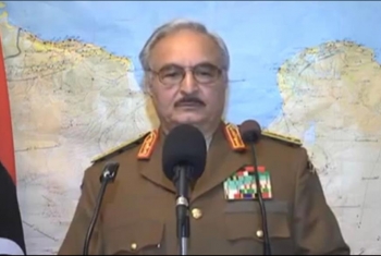  الانقلابي حفتر: قواتي لن تخضع للسلطة الليبية الحالية