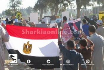  أعلام مصر تزين مسيرة ثوار الحسينية
