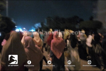  بالصور.. مسيرة ليلية لثوار العاشر ضمن جمعة 