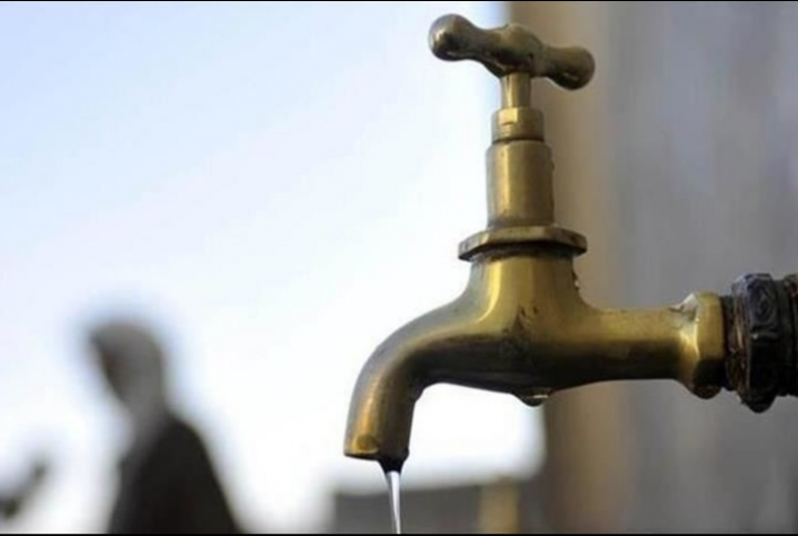 انقطاع مياه الشرب عن شارع عمر بن الخطاب بمنطقة النحال في الزقازيق 