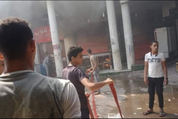  حريق هائل بسوبر ماركت بسنتر المجاورة (٤٩) بالعاشر من رمضان 