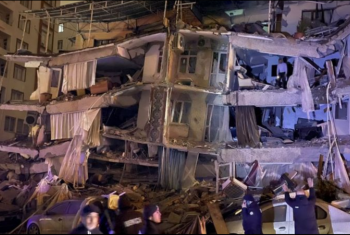  زلزال هائل مدمر يقتل أكثر من 1500 شخص في تركيا وسوريا