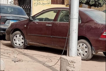  أهالي الحسينية يستغيثون من سقوط سلك كهربائي أمام معهد الفتيات