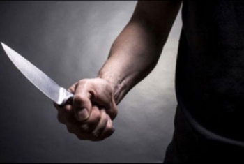  عامل يطعن ابن عمه بسكين بعد خروجه من صلاة الجمعة بالزقازيق
