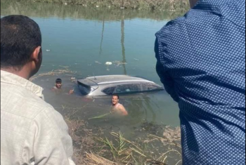  مزارع بههيا ينقذ فتاة من الغرق بعد سقوط سيارتها في الترعة