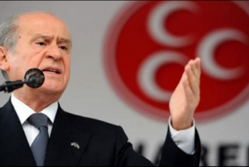  حزب الحركة القومية التركي يدعم إعلان حالة الطوارئ
