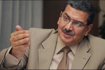  ممدوح الولى يكتب كيف تُخدر الحكومة المصريين بقرض صندوق النقد؟