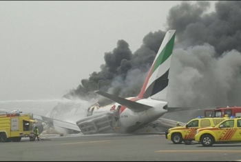  إغلاق مطار دبي بعد حادث طائرة قادمة من الهند أثناء هبوطها