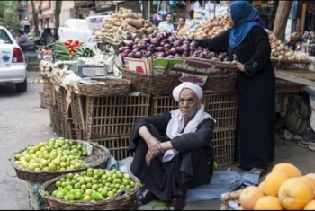  الركود يضرب أسواق مصر بعد قرار التعويم