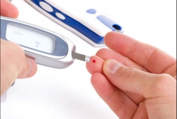  أمراض اللثة علامة مبكرة على الإصابة بمرض السكري