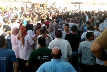 بالصور.. إضراب عمال الشركة التركية بالعاشر من رمضان