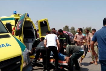  إصابة 3 أشخاص في حادث تصادم أمام موقف أتوبيس منيا القمح