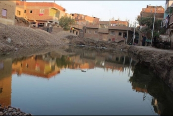  المياه الجوفية تهدد منازل قرية المسلمية بالزقازيق
